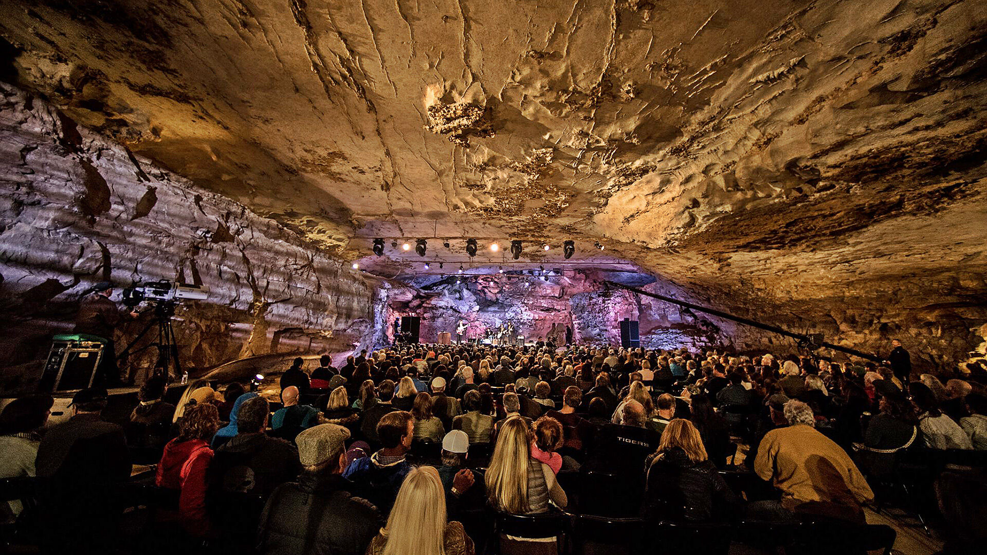 The Caverns wins Garden and Gun's favorite southern music venue